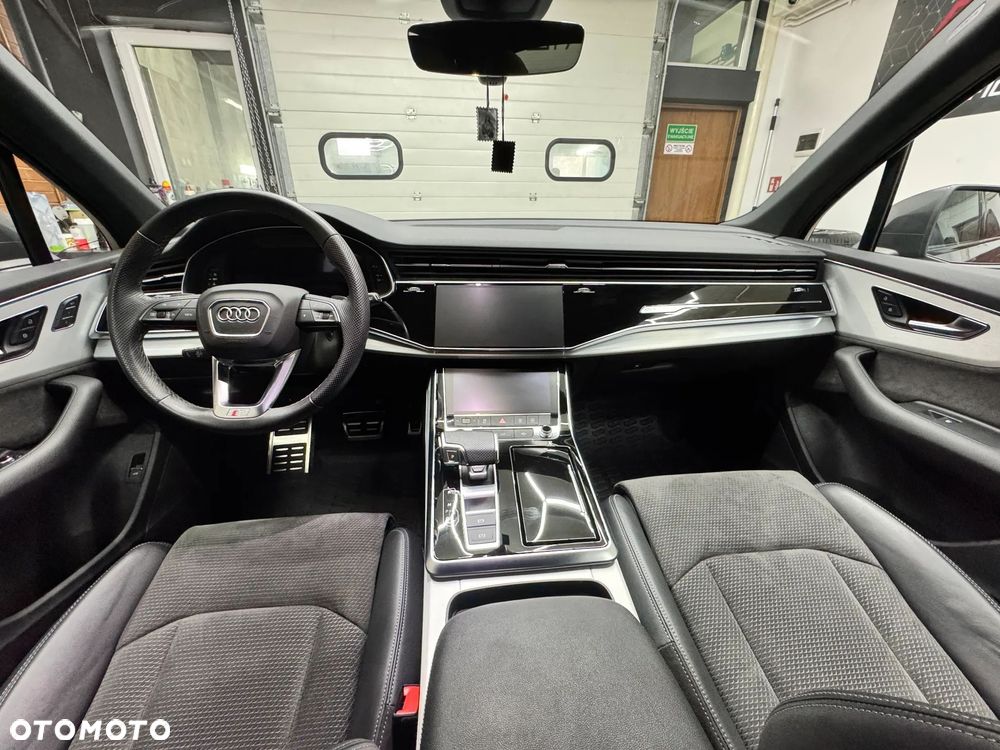 Audi SQ7 - 11