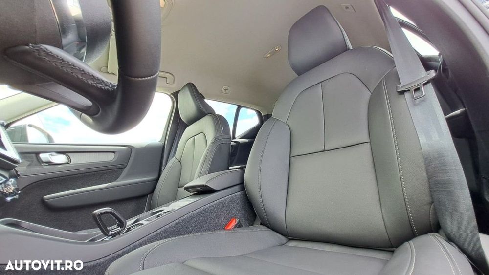 Volvo XC 40 B3 AT FWD MHEV Core - 14