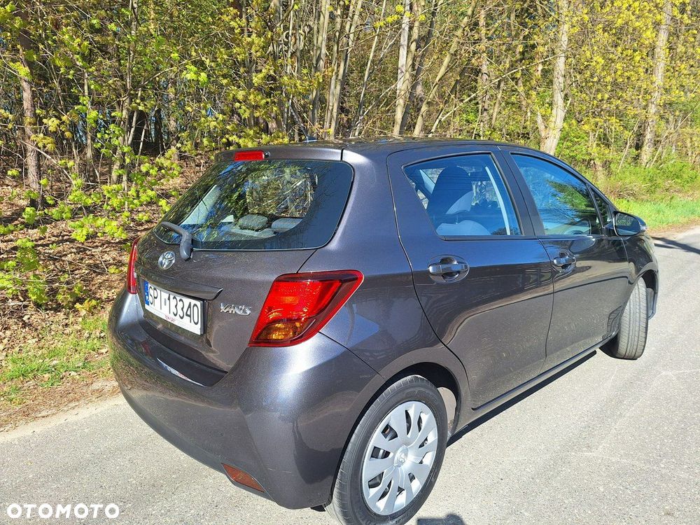 Toyota Yaris - 4
