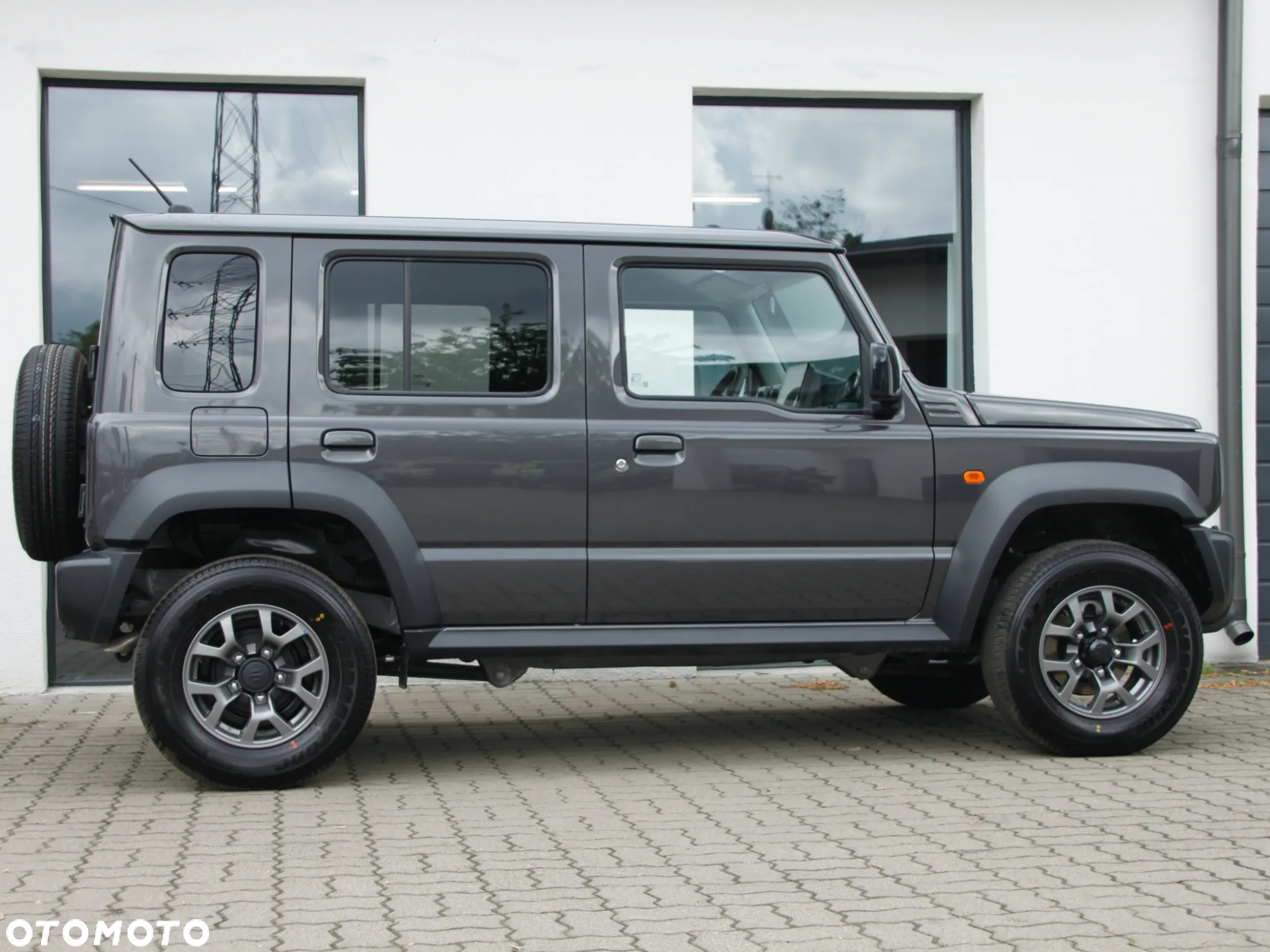 Suzuki Jimny 1.5 Premium - 9