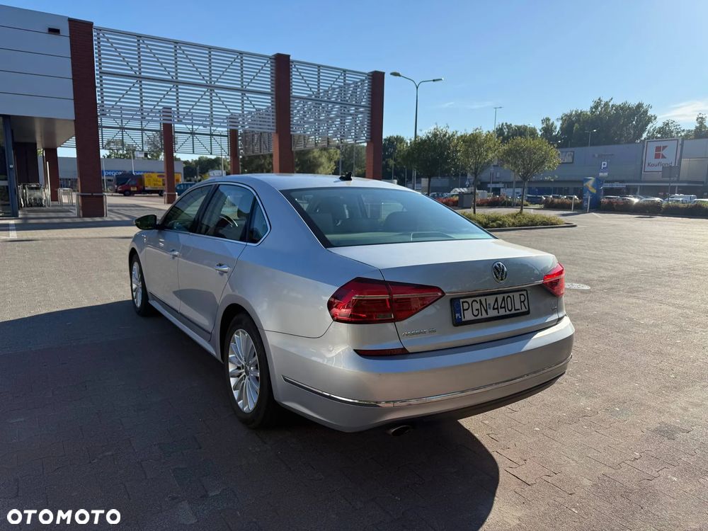 Volkswagen Passat 1.8 TSI (BlueMotion Technology) DSG Highline - 7