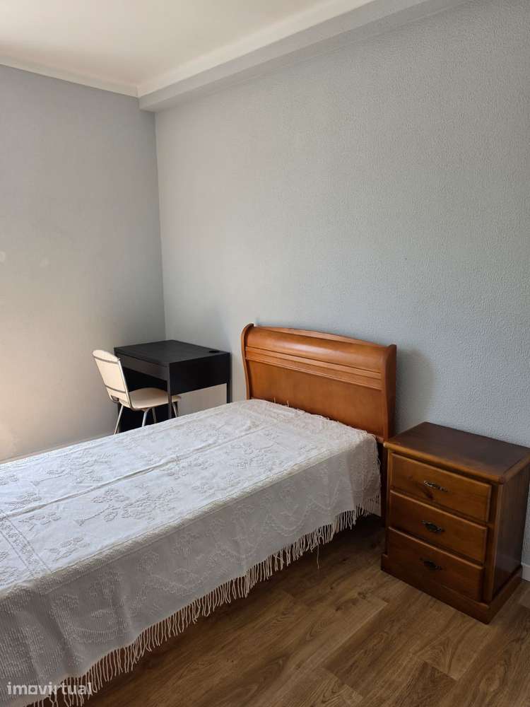 QUARTO individual a estudante feminina – Viana do Castelo - Grande imagem: 3/7