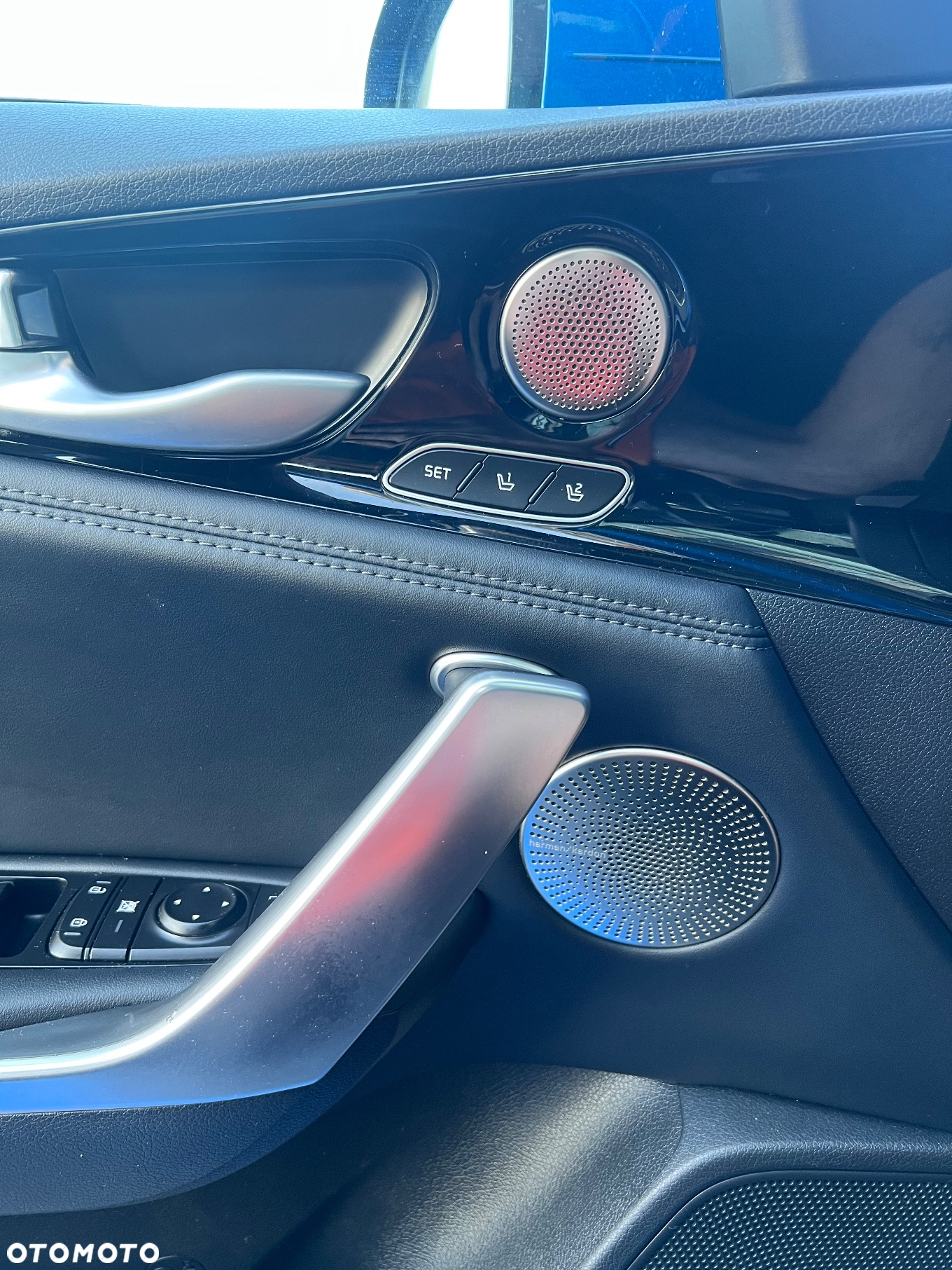 Kia Stinger - 11