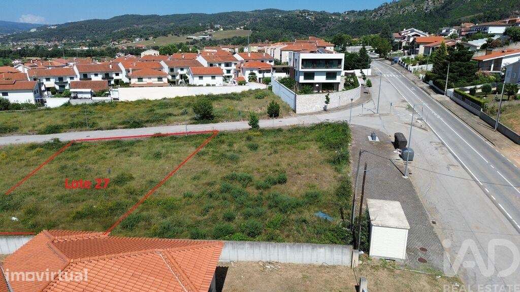 Terreno em Vilar de Nantes de 698,00 m2 - Grande imagem: 2/6