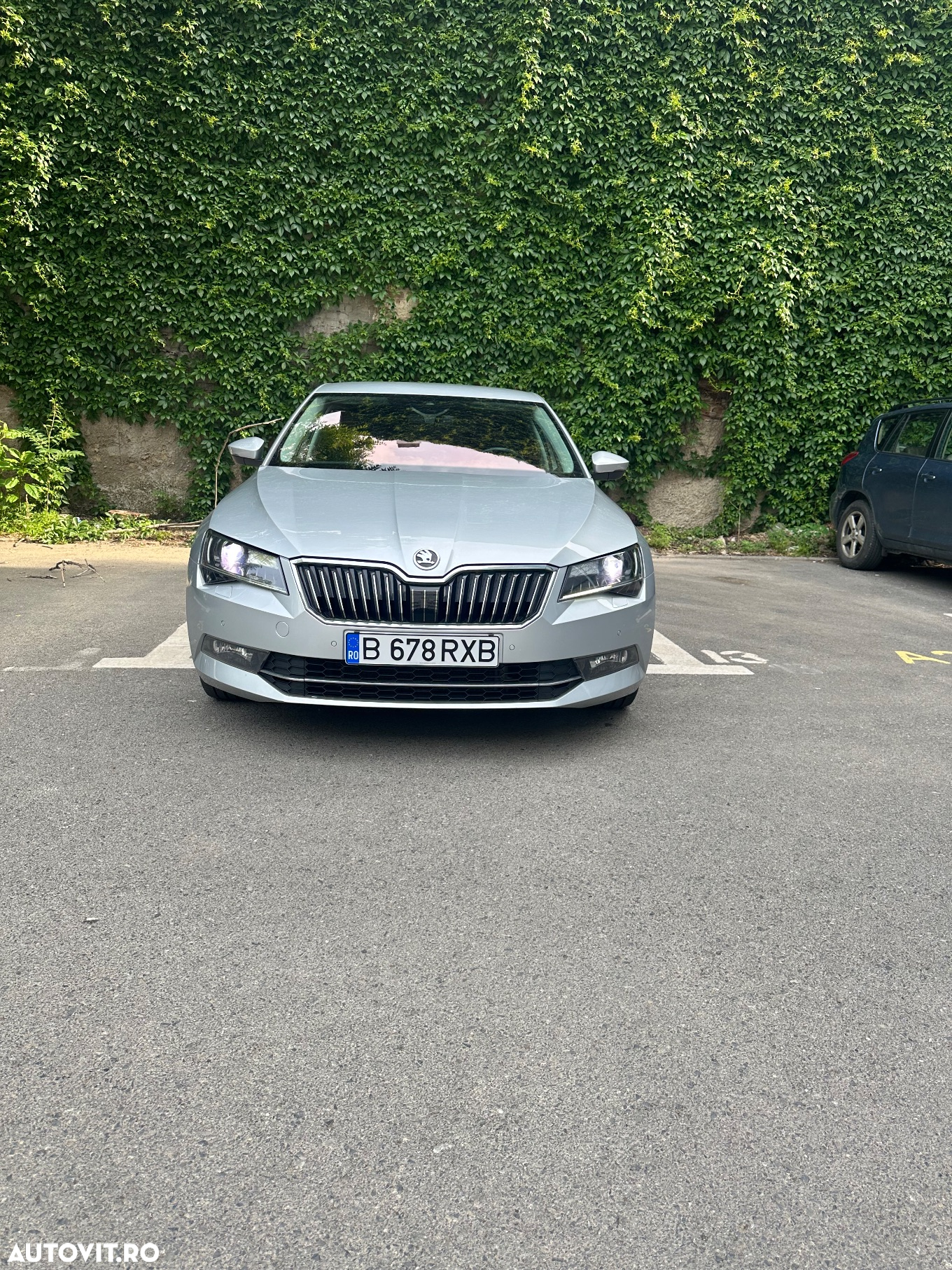 Skoda Superb 2.0 TDI DSG 4X4 Laurin & Klement - 6