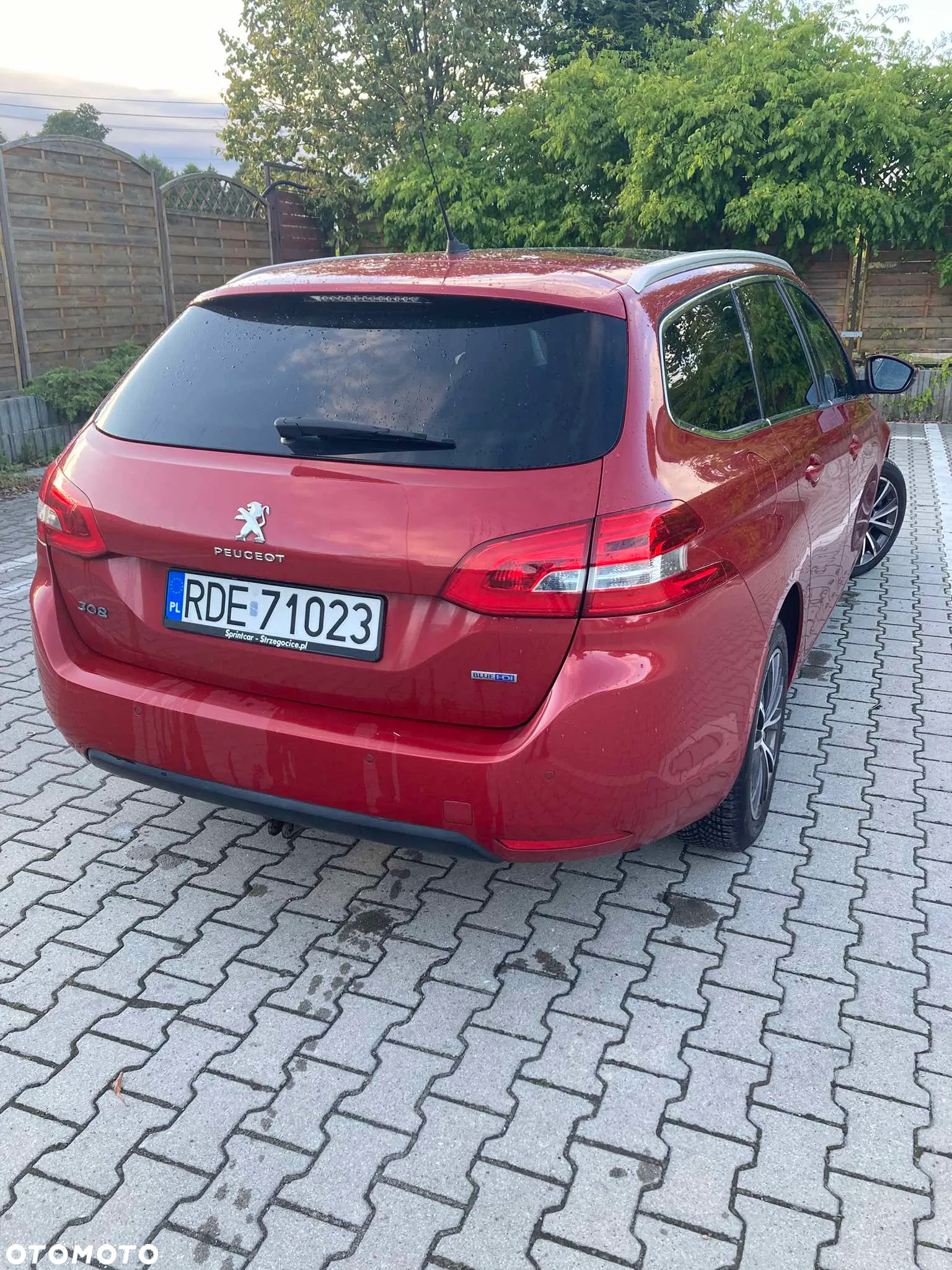 Peugeot 308 SW 2.0 BlueHDi Allure S&S - 4