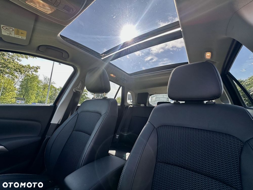 Suzuki S-Cross 1.5 DualJet Hybrid Elegance Sun SP 4WD AGS - 14