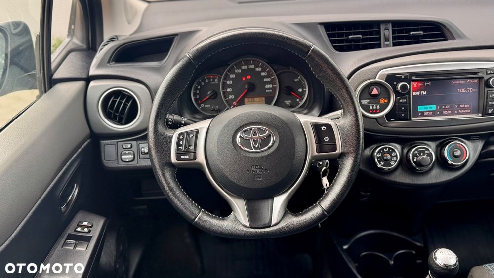 Toyota Yaris 1.3 VVT-i Luna - 5