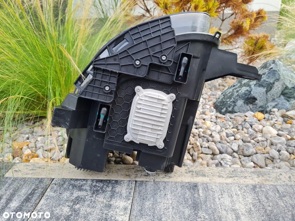 LEAPMOTOR T03 Kompletne Lampy Zwykła H7 Soczewka LED 2LP59G0205 2LP59G0396 - 12