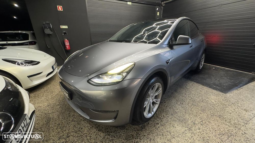 Tesla Model Y Long Range Tração Integral - 8