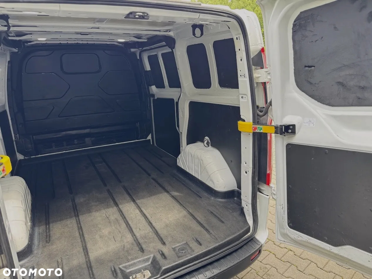 Ford Transit Custom - 14