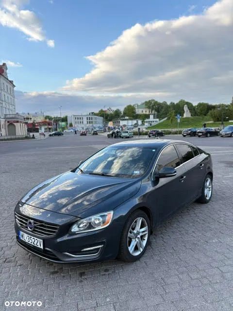 Volvo S60 2.5 T5 - 8