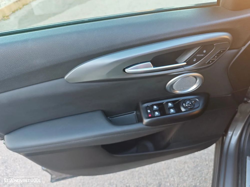 Alfa Romeo Tonale 1.5 Hybrid Edizione Speciale - 5