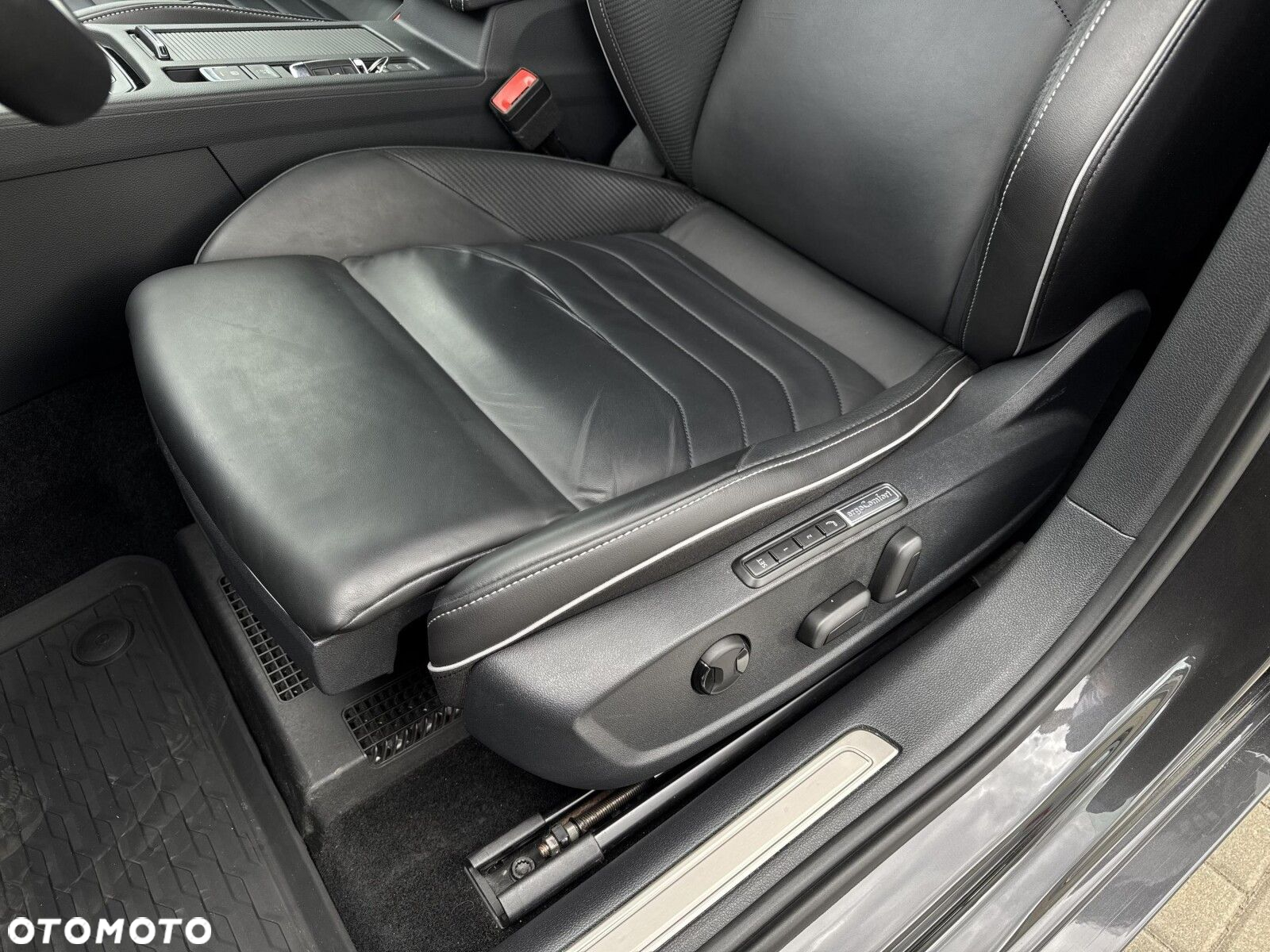 Volkswagen Arteon 2.0 TDI 4Motion R-Line DSG - 13