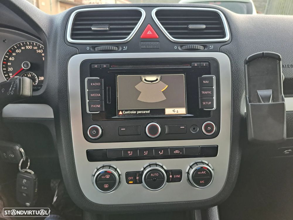 VW Scirocco 2.0 TDI Sport DSG - 26