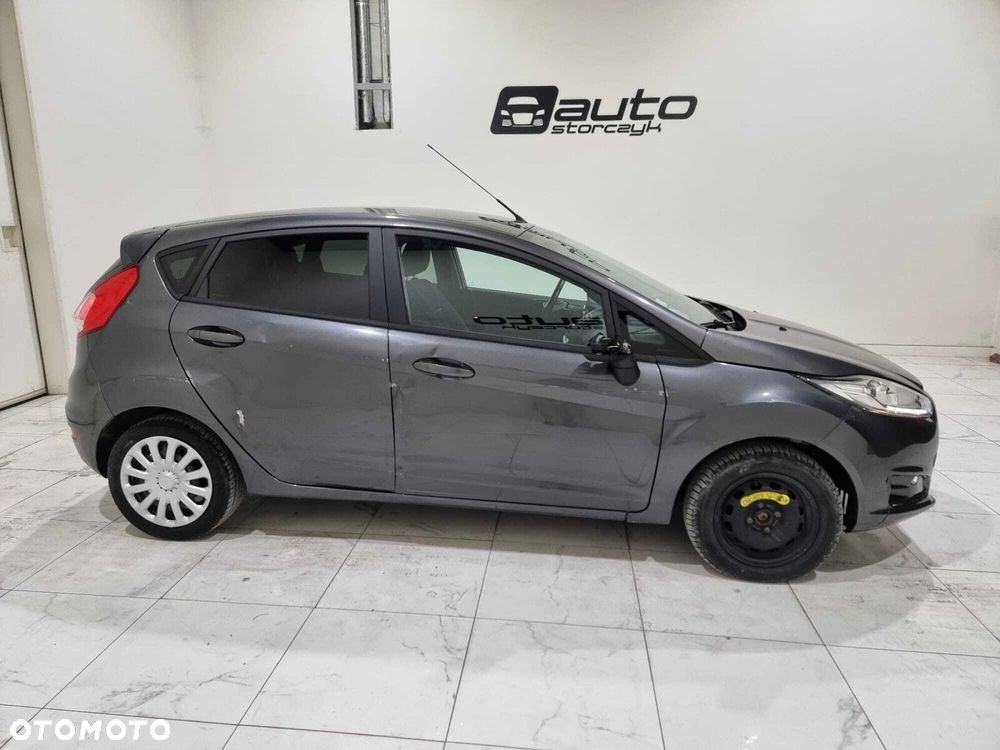Ford Fiesta - 9