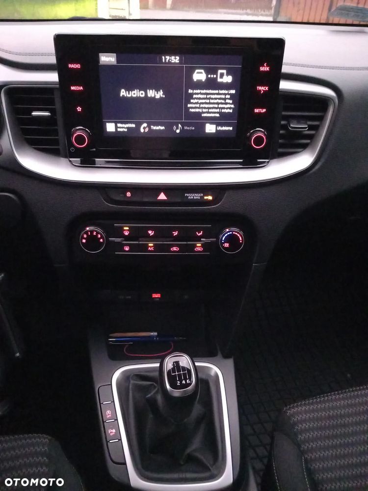 Kia XCeed 1.5 T-GDI M - 14