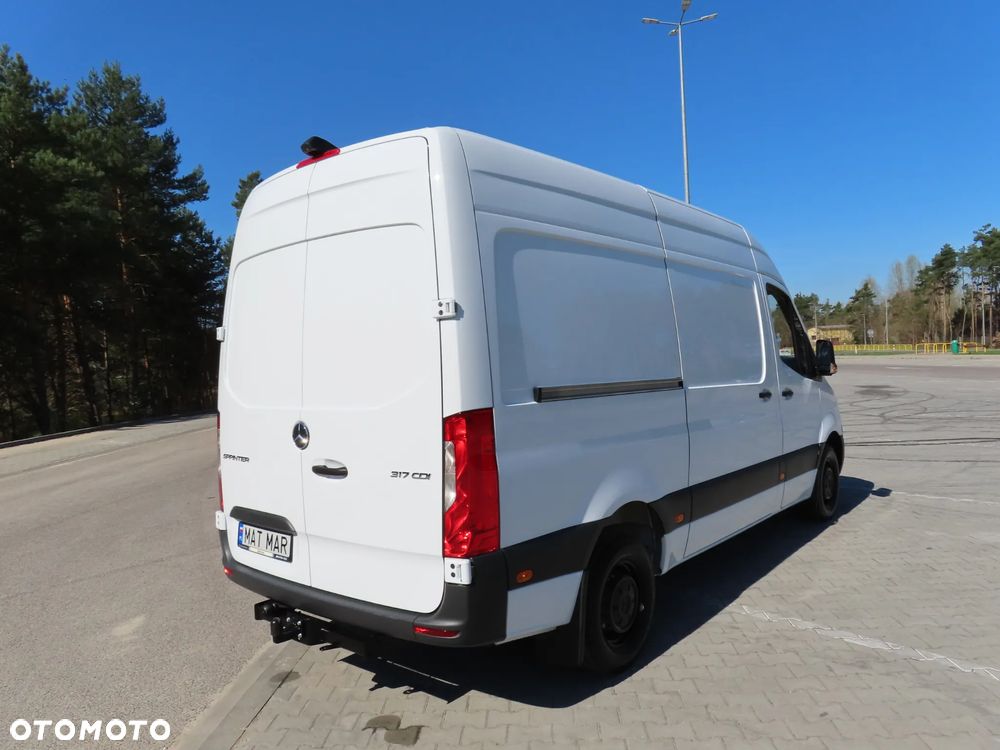 Mercedes-Benz Sprinter 317 CDI 170 KM 9G-Tronic Automat Model 907, L2H2 Furgon Blaszak, Wysoki Dach, 5932 mm Dł, FULL LED, HAK 3500 Kg, Rozstaw Osi 3665 mm, Ładowność 1174 Kg, WZMACNIANY,  Stan Wizualny I Techniczny NOWY Tak Jak Z Taśmy Produkcyjnej Gotowy Dostępny OKAZJA POLECAM - 4