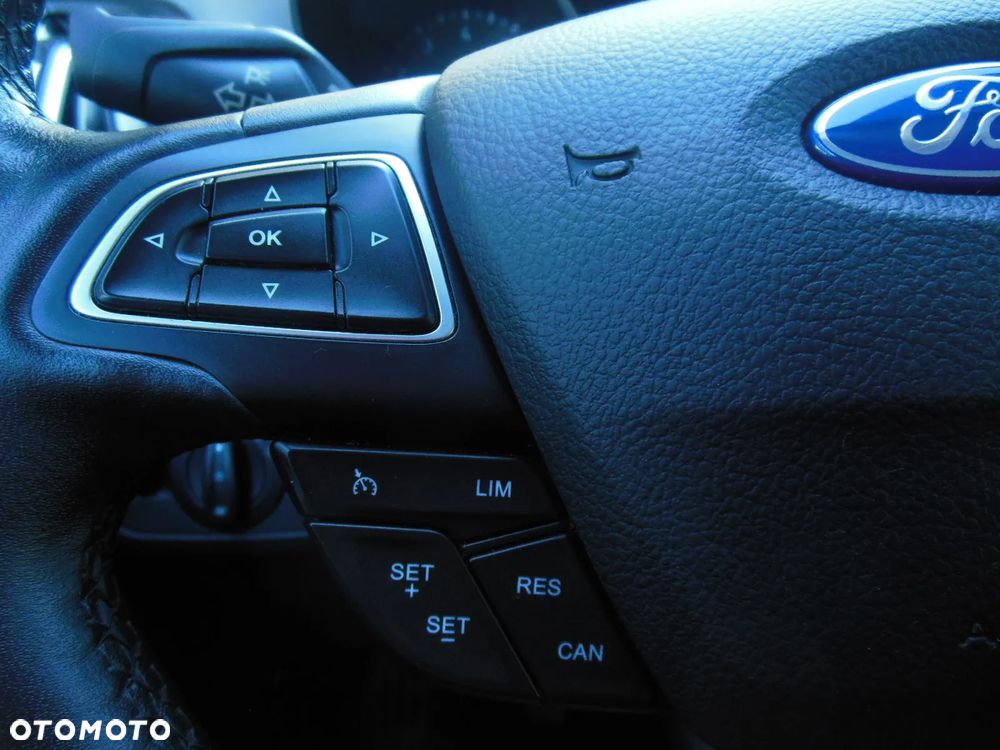 Ford C-MAX 1.0 EcoBoost Titanium ASS - 19