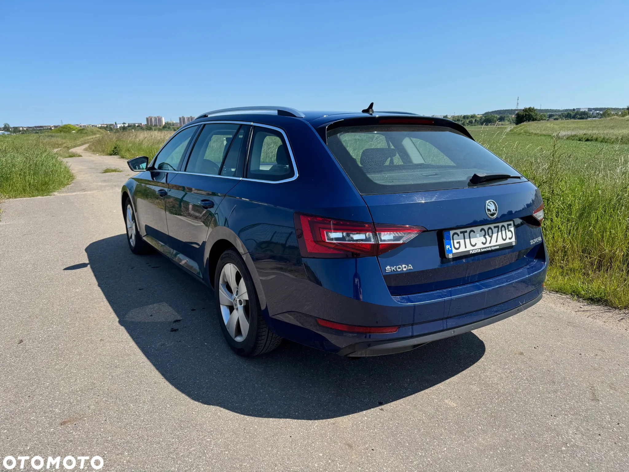 Skoda Superb 2.0 TDI Ambition - 19