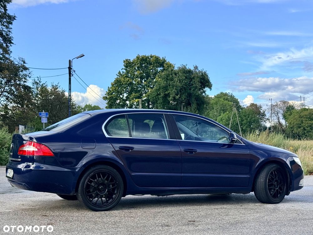Skoda Superb 2.0 TDI Ambition - 8