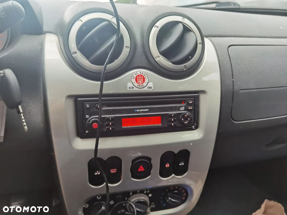Dacia Sandero - 9