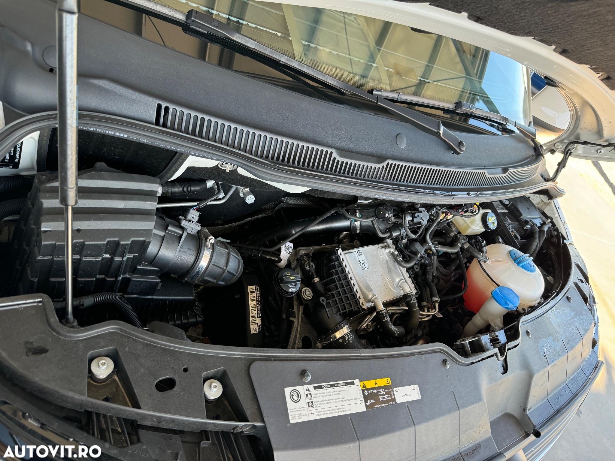 Volkswagen Transporter - 22