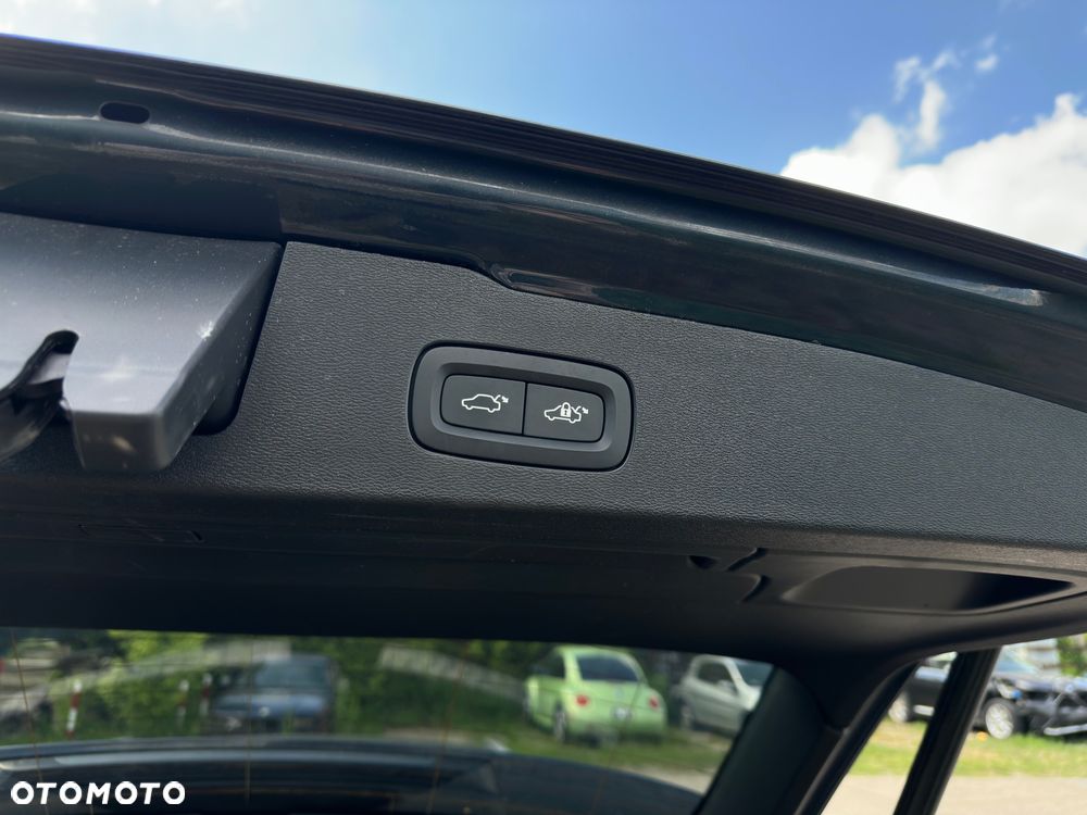 Volvo V60 D3 Geartronic Momentum Pro - 27