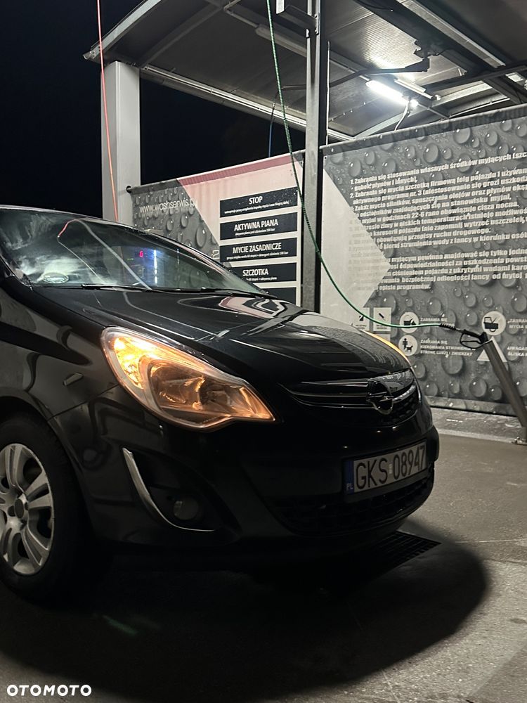 Opel Corsa 2012 photo 2