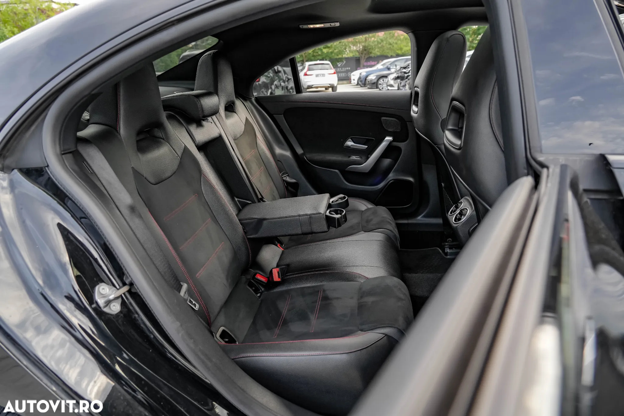Mercedes-Benz CLA 180 7G-DCT AMG Line - 15
