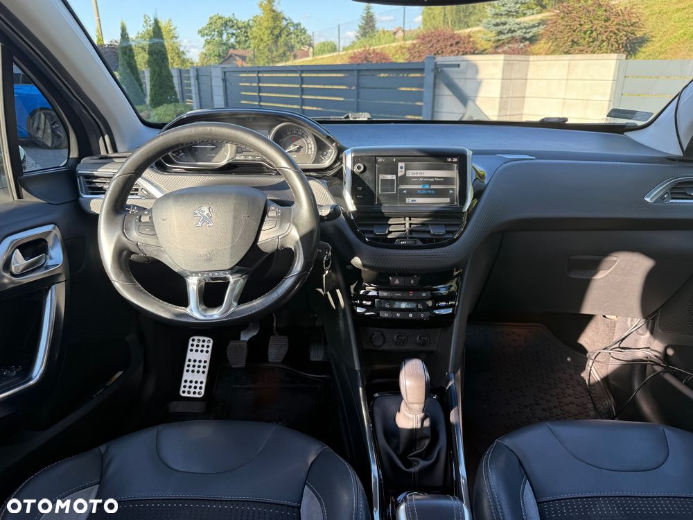 Peugeot 2008 1.6 VTi Allure - 19