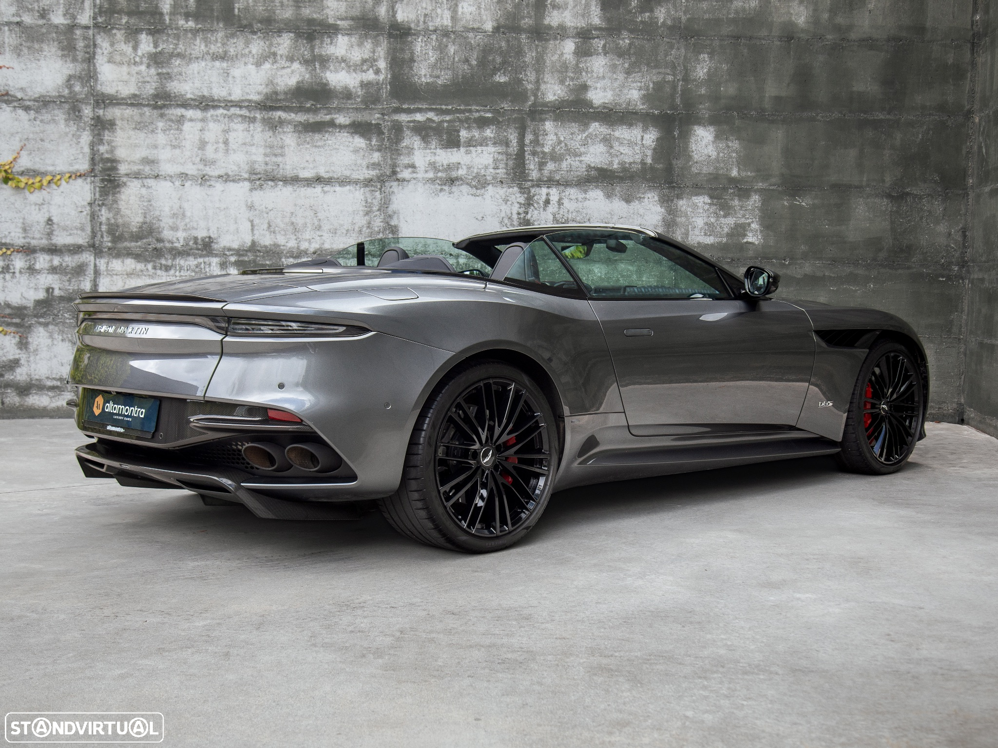 Aston Martin DBS Volante Superleggera - 16