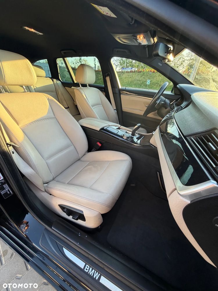 BMW Seria 5 520d - 23