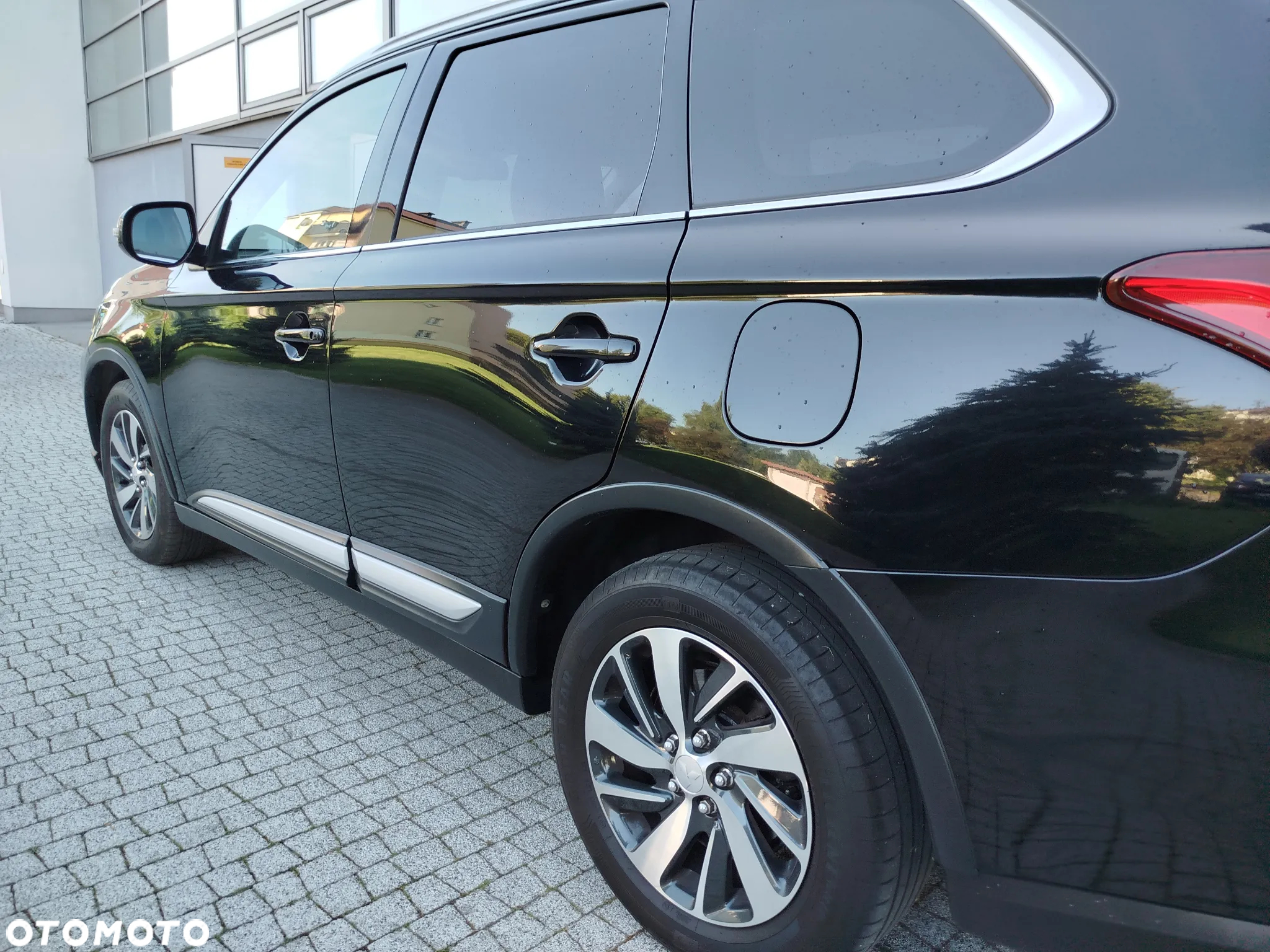 Mitsubishi Outlander 2.2 DI-D 4WD Automatik Diamant Edition - 34