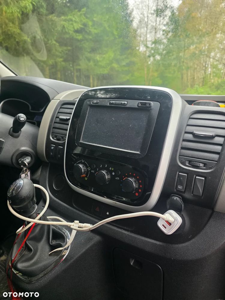 Renault Trafic - 8