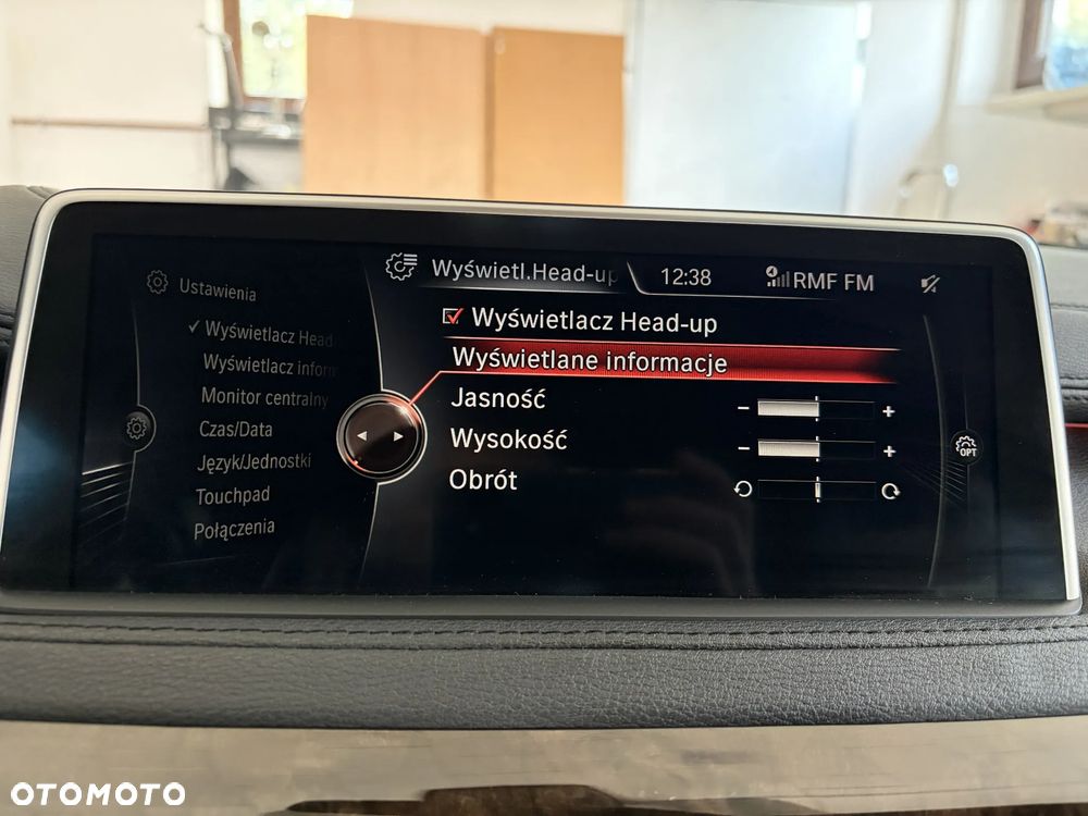 BMW X6 xDrive40d - 34