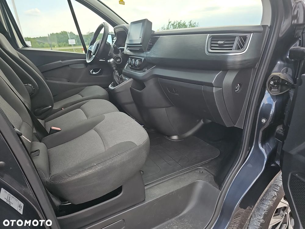 Renault Trafic 2.0 dCi - 20