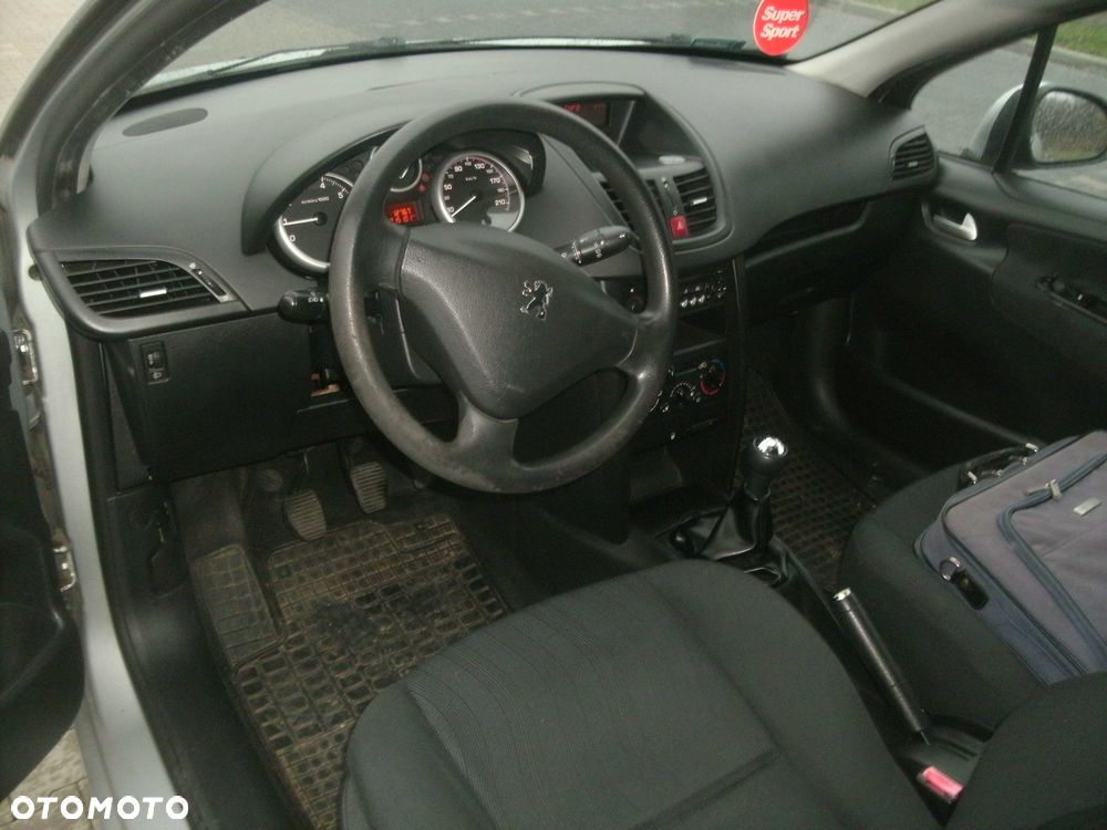 Peugeot 207 - 5