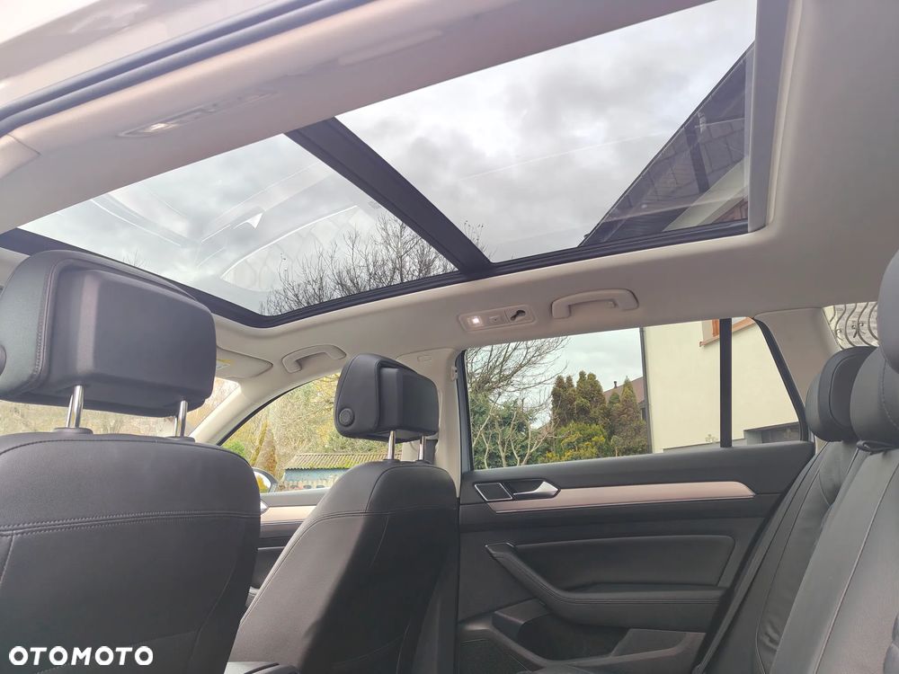 Volkswagen Passat Variant 2.0 TDI BMT 4Mot Highline DSG - 9