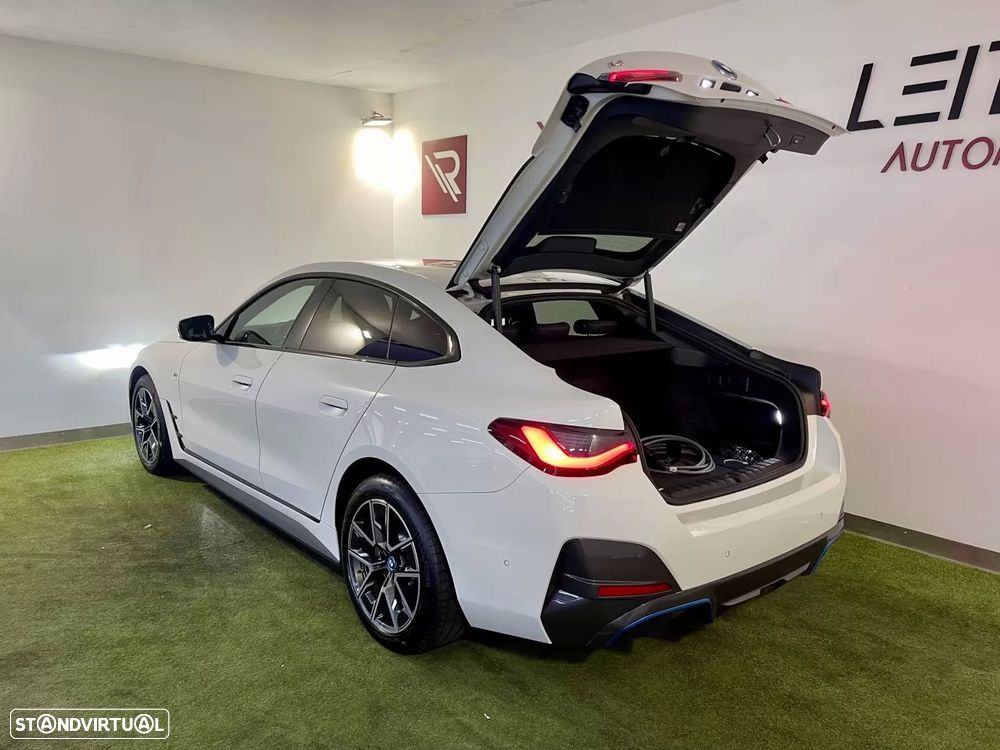 BMW i4 eDrive40 Pack Desportivo M Pro - 55