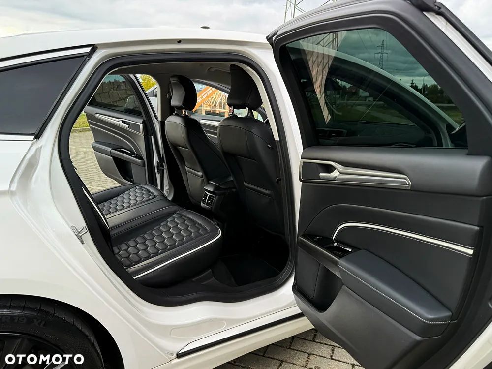 Ford Mondeo 2.0 TDCi Start-Stopp PowerShift-Aut Vignale - 25