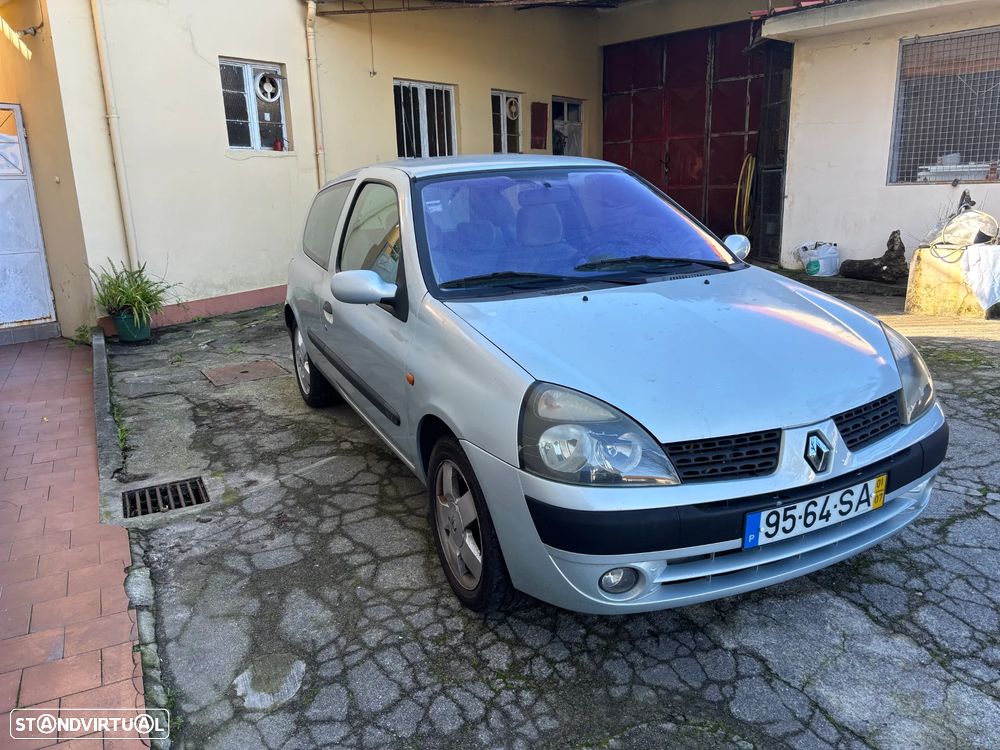 Renault Clio 1.2 16V Privilège - 2