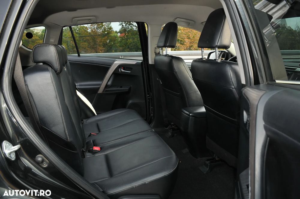 Toyota RAV4 2.0 D-4D 4x4 - 6