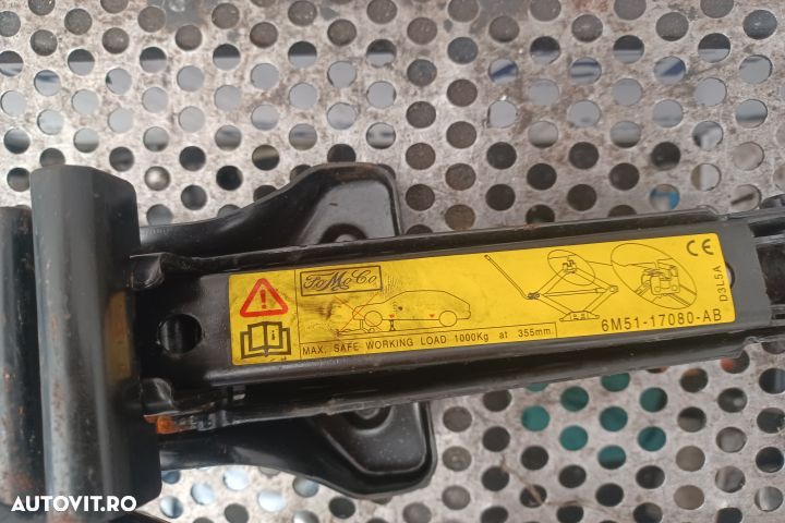 Kit roata de rezerva Ford Focus 2 [2004 - 2008] Sedan 4-usi 1.6 TDCi - 3