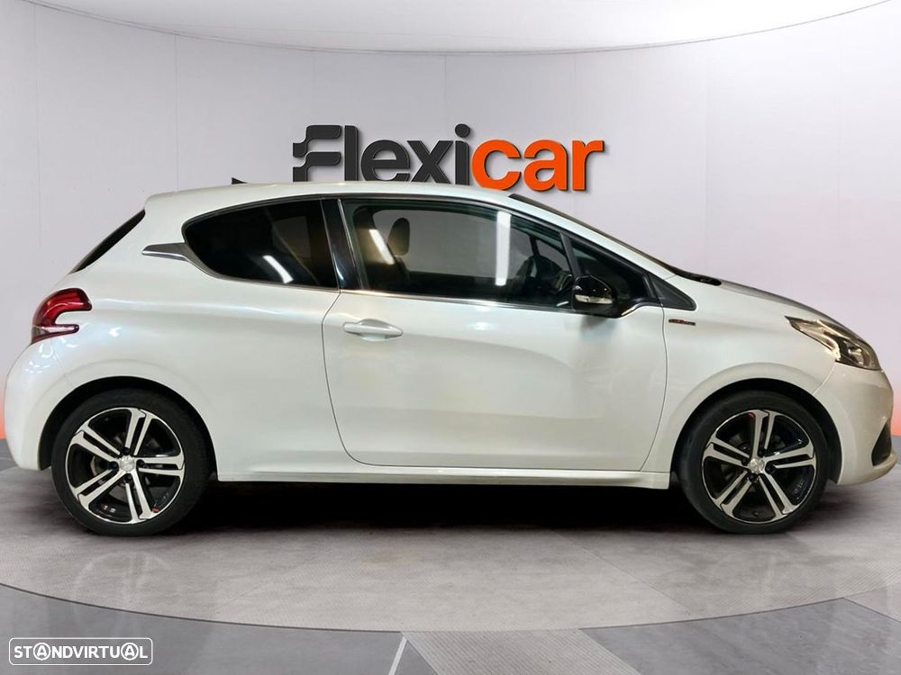 Peugeot 208 1.2 PureTech GT Line - 3