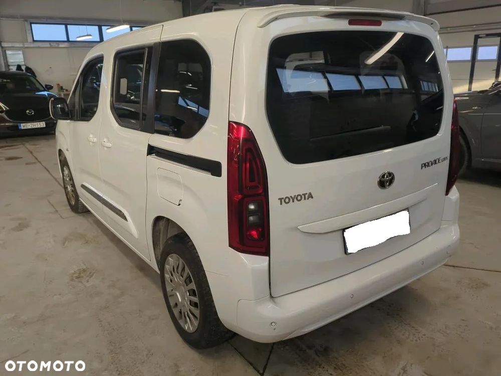 Toyota Proace City - 14
