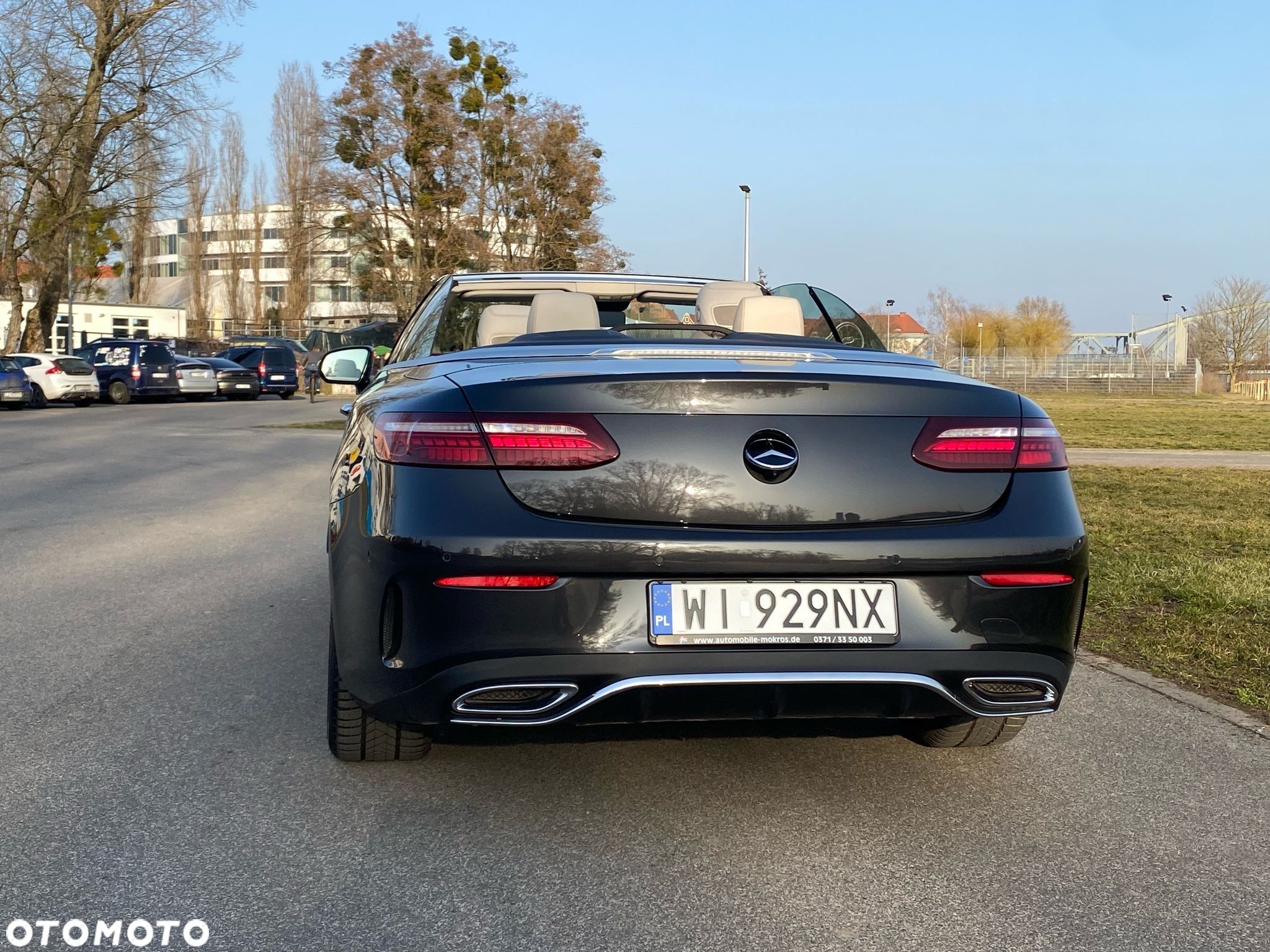 Mercedes-Benz Klasa E 220 d 4Matic Cabrio 9G-TRONIC AMG Line - 17