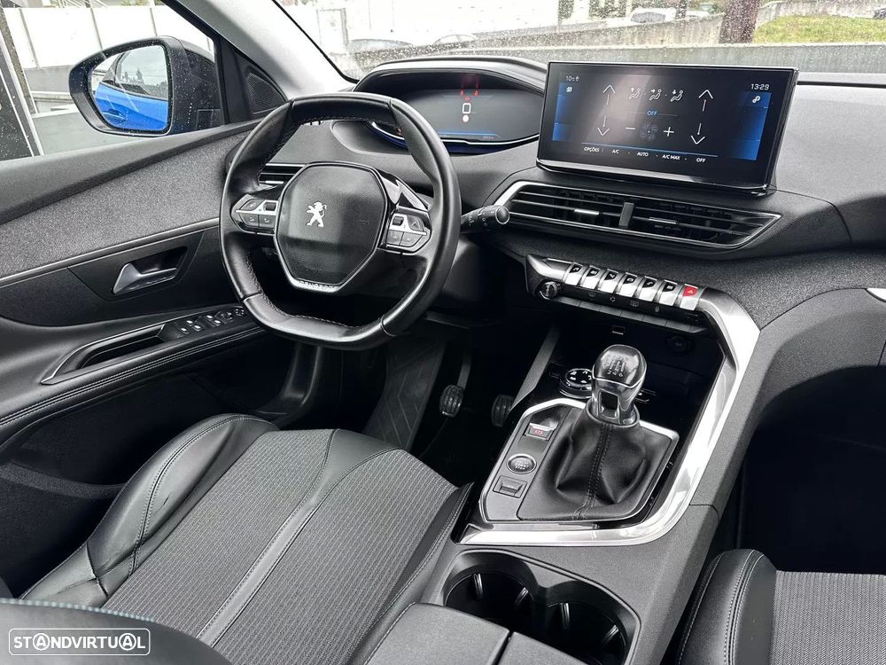 Peugeot 3008 PureTech 130 Stop & Start GPF Allure Pack - 35