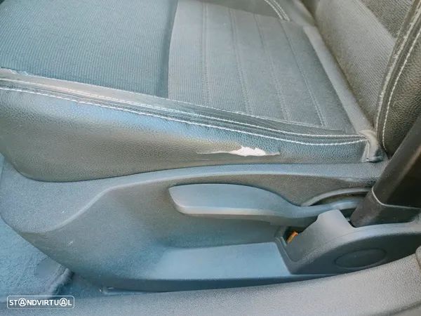 Renault Laguna 2.0 dCi Initiale - 8