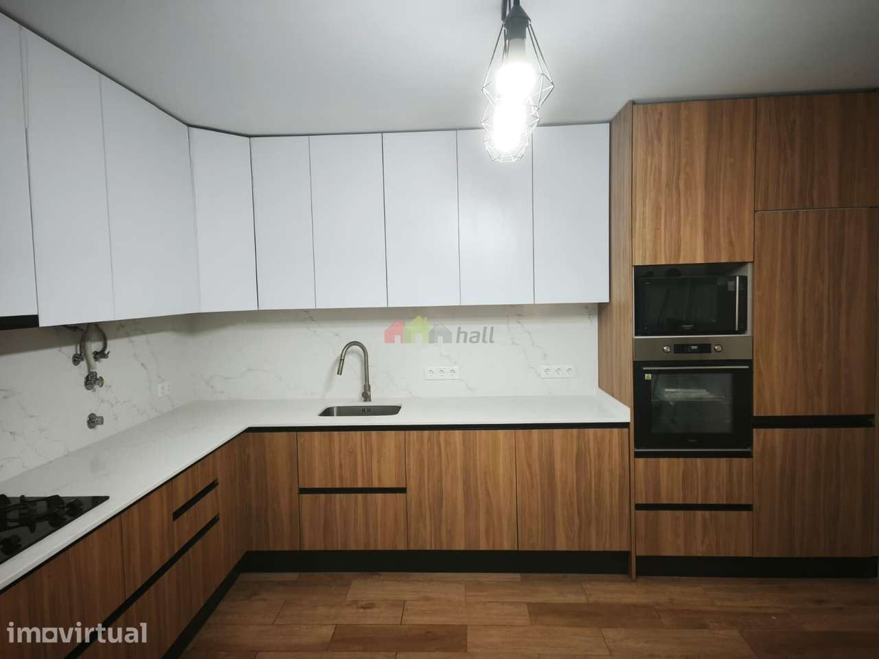 Moradia T4 com Piscina no Centro Alhos Vedros - Grande imagem: 3/45